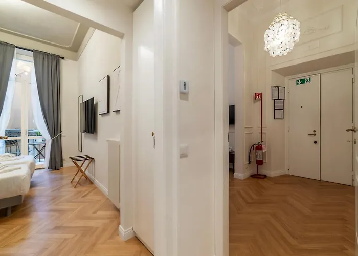 Castro Pretorio 9 - Fromhometorome Apartament